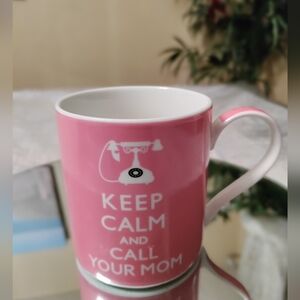 Keep Calm Call Your Mom with Retro Phone Design Pink Mug.